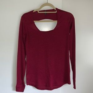 Onzie long sleeve ripped yoga top
